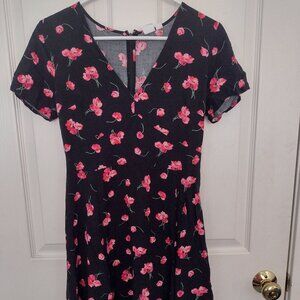 Black Gap Flowered Dress (Size 4)